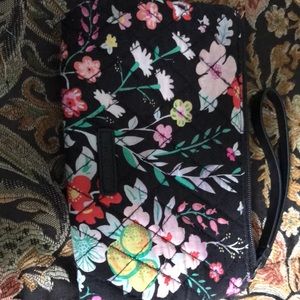 Vera Bradley wristlet multicolored
